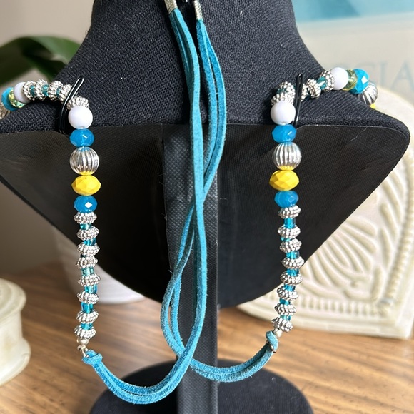 Long Beaded Necklace - Picture 6 of 12